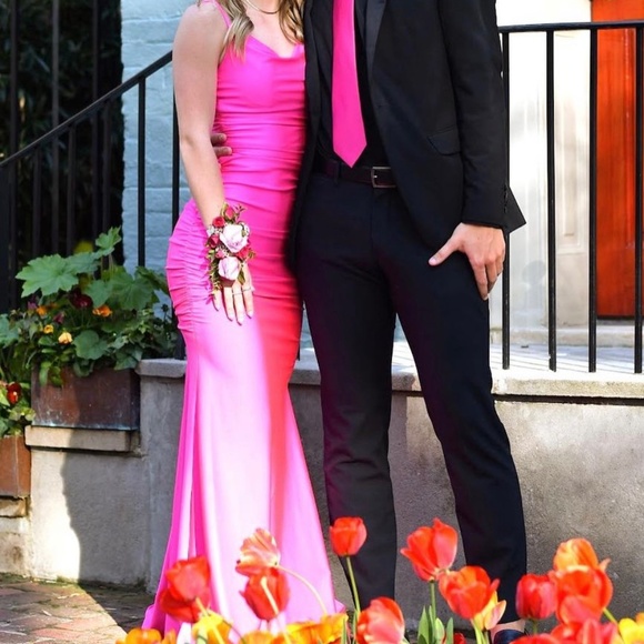 pink prom dress - Picture 3 of 3